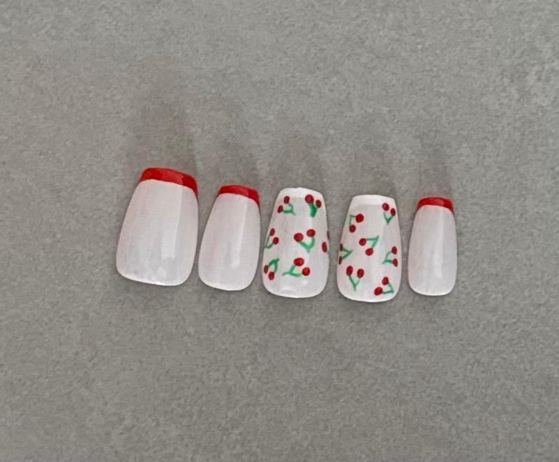 Nail Art Cerises